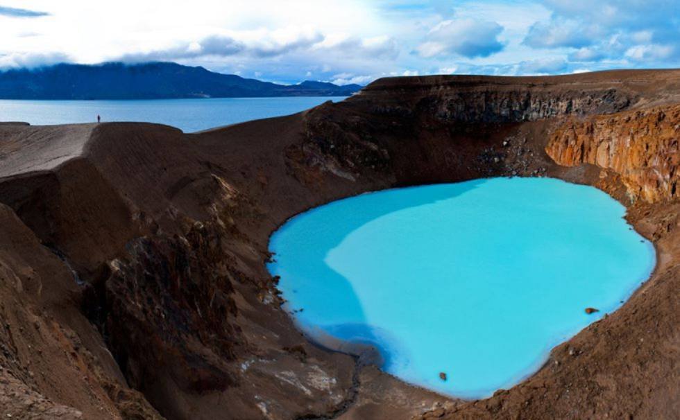 cráter de un volcán islandés