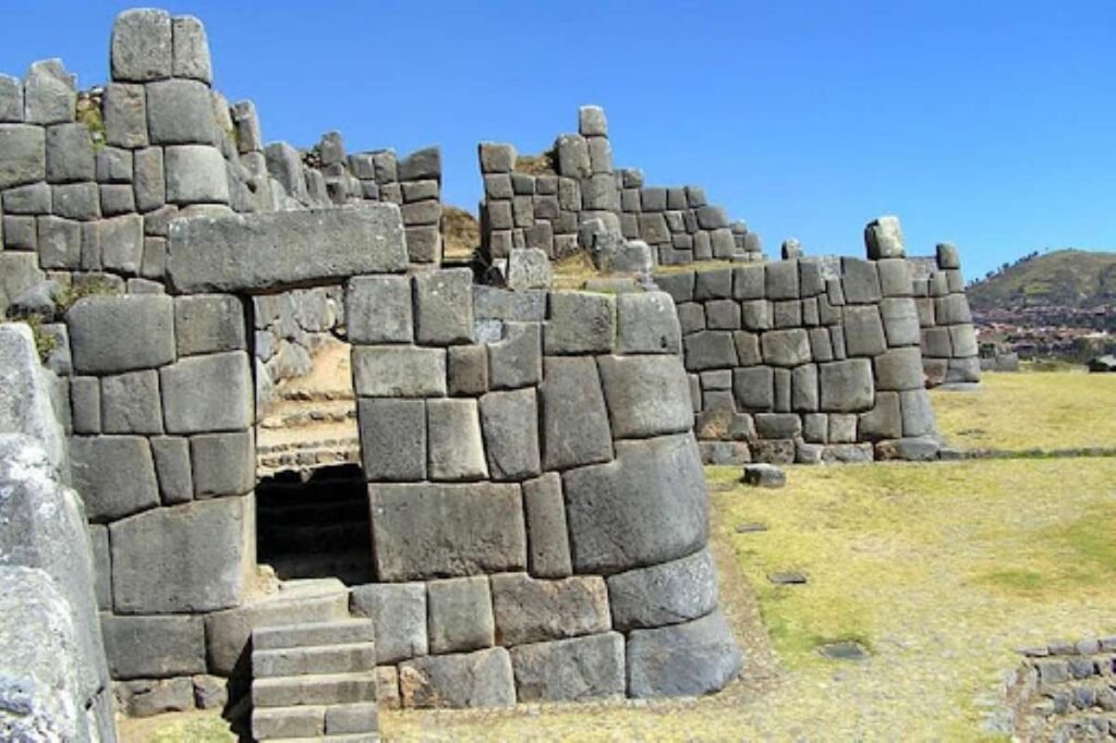 Sacsayhuaman capítulo 4