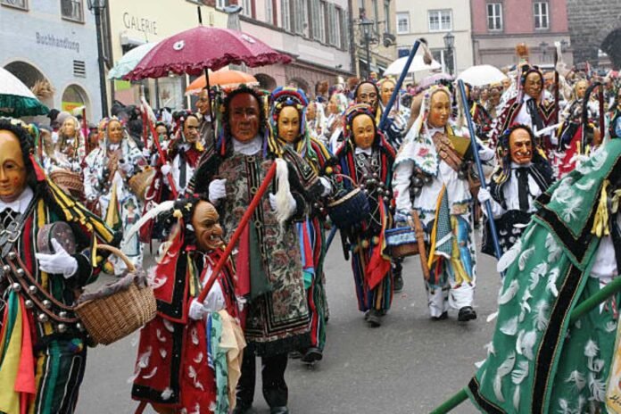 Abierta la convocatoria de subvenciones para participar en el desfile de Carnaval de Parla